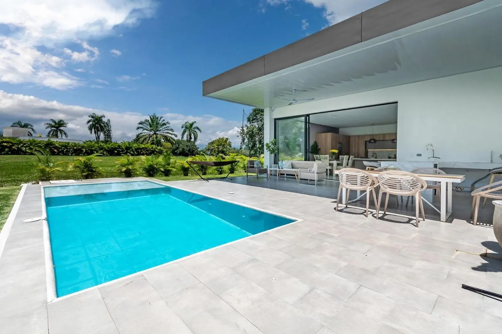 Casa En Club Campestre Frente A Campo De Golf Villa Cali